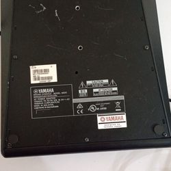 Yamaha MX10 - Audio mixer 