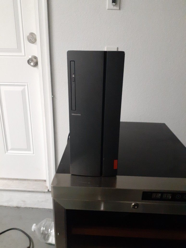 Lenovo IdeaCentre 510A-15ABR Desktop / AMD A12-9800 3.8GHz / 12GB RAM / 1TB HDD