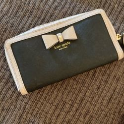 Kate Spade walket