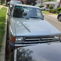 Toyota  Pickup 1985