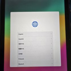 iPad (6th generation) 32GB Space Gray A1893 WiFi Only