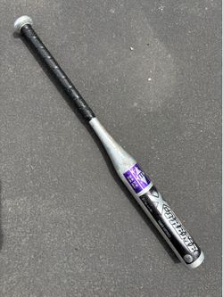 Easton SK12 X-TREME Youth Softball Bat 28 in  /  21 oz / 2 ¼ Barrel Diameter Alloy Metal