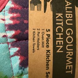 Tie Dye Kitchen Set