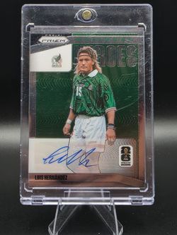 Panini Prizm Luis Hernández National Heroes Auto Card