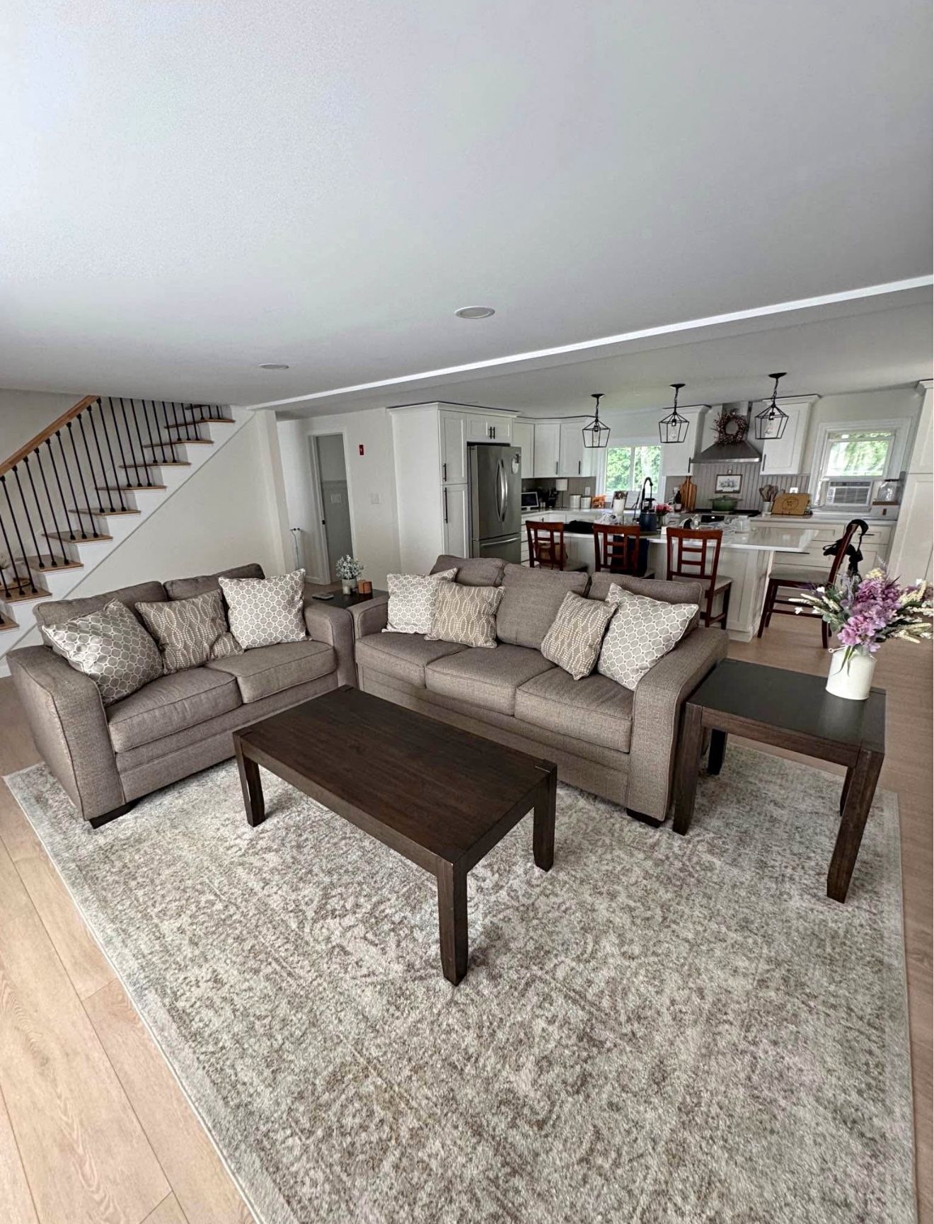 5-Piece Sofa & Love Seat Set (Tables & Pillows included)