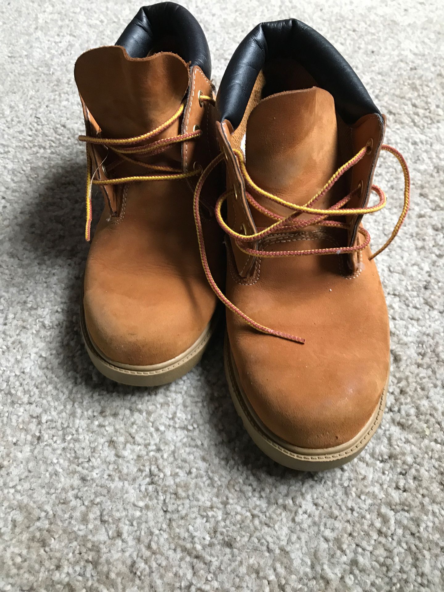 Low cut Timberland boots SIZE:5