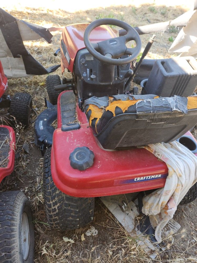 Lawn Tractor,riding Mower, And Toro