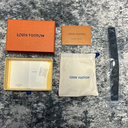 LV slim bracelets brand new 