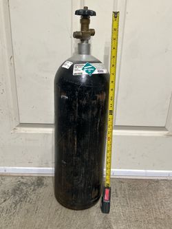 Full 60 ft.³ bottle of beer gas