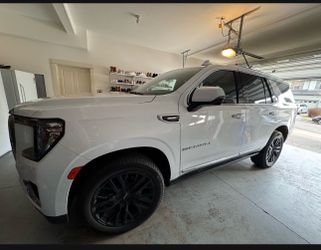 2023 GMC Yukon
