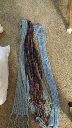 Scarfs good condition