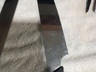 2 Calphalon Quality kitchen cutlery knives