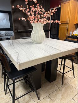dinning table