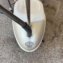 Shark Garmin steamer cleaner