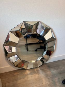 Wall mirror