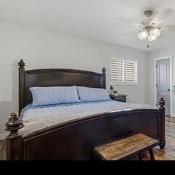 King Bedroom Set-Solid wood