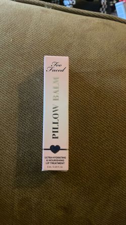 TOO FACED ULTRA HYDRATING & NOURISHING LIP TREATMENT