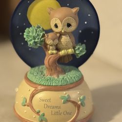 NEW IN BOX! PRECIOUS MOMENTS OWL MUSICAL (BRAHMS LULLABY)