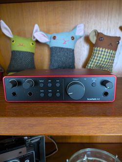 Focusrite Scarlett 2i2 4th Gen Audio Interface
