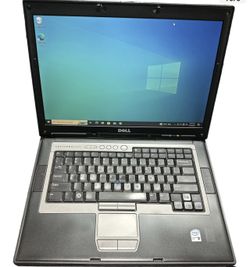DELL LATITUDE D820 PP04X -15.4" Intel Core2 T5600 1.83GHz 4GB -Windows 10 Pro