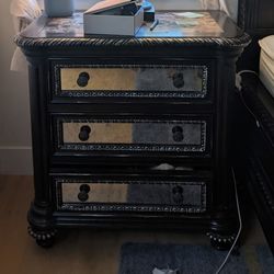 Pulaski Furniture Reflexions Nightstand