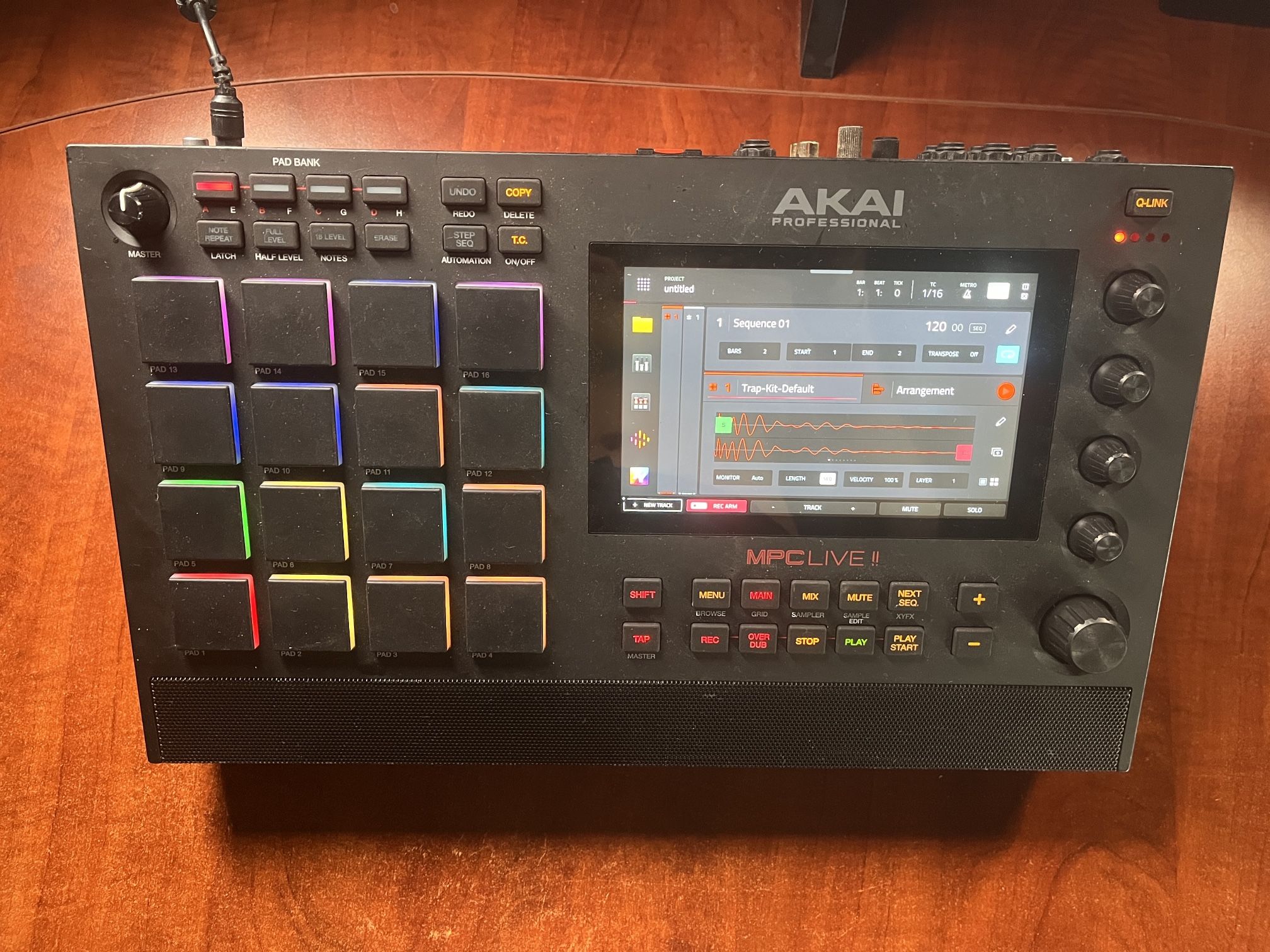 Akai MPC Live 2
