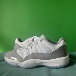 Nike Air Jordan 11 Low Cement Grey Size 10.5