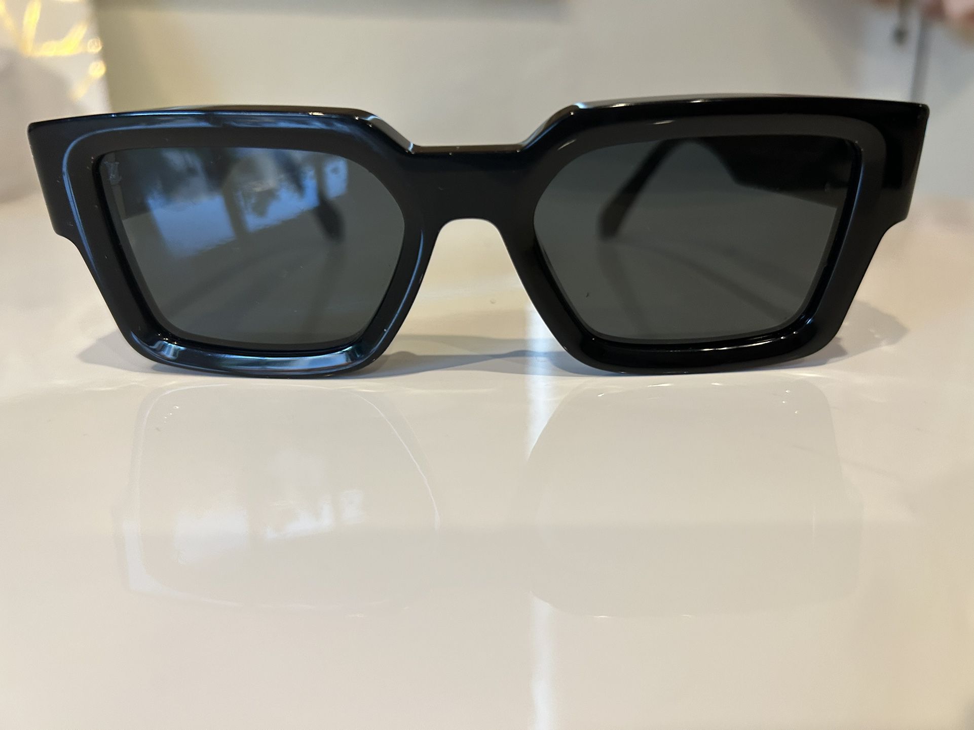 Louis Vuitton Anthracite Grey Marble/Black Z1596W LV Match Sunglasses Louis  Vuitton