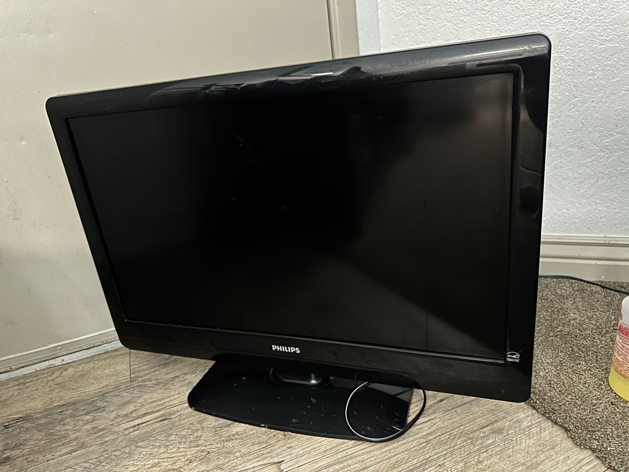Philips TV 32 Inch (No Remote Control)