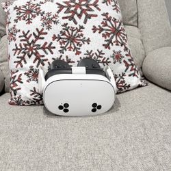 META QUEST S3 128 GB Trying To Get Rid Of Before Christmas 