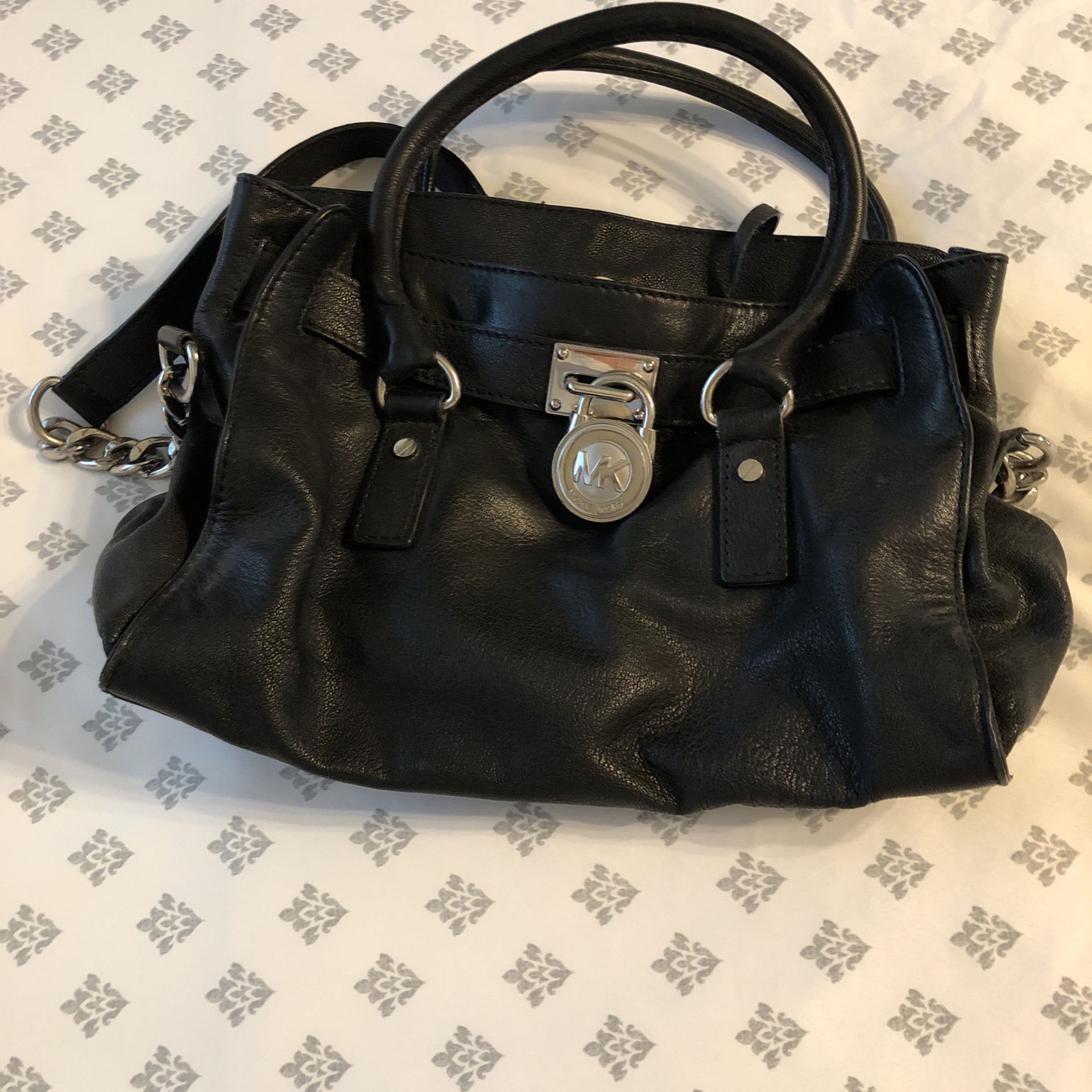 Louis Vuitton Messenger Bag for Sale in Irwindale, CA - OfferUp