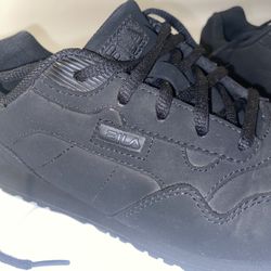 Fila Athletic Shoes Size 6