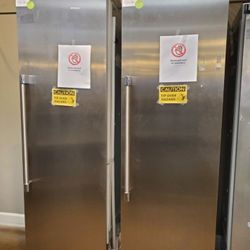 Thermador Built In Refrigerator 1L 