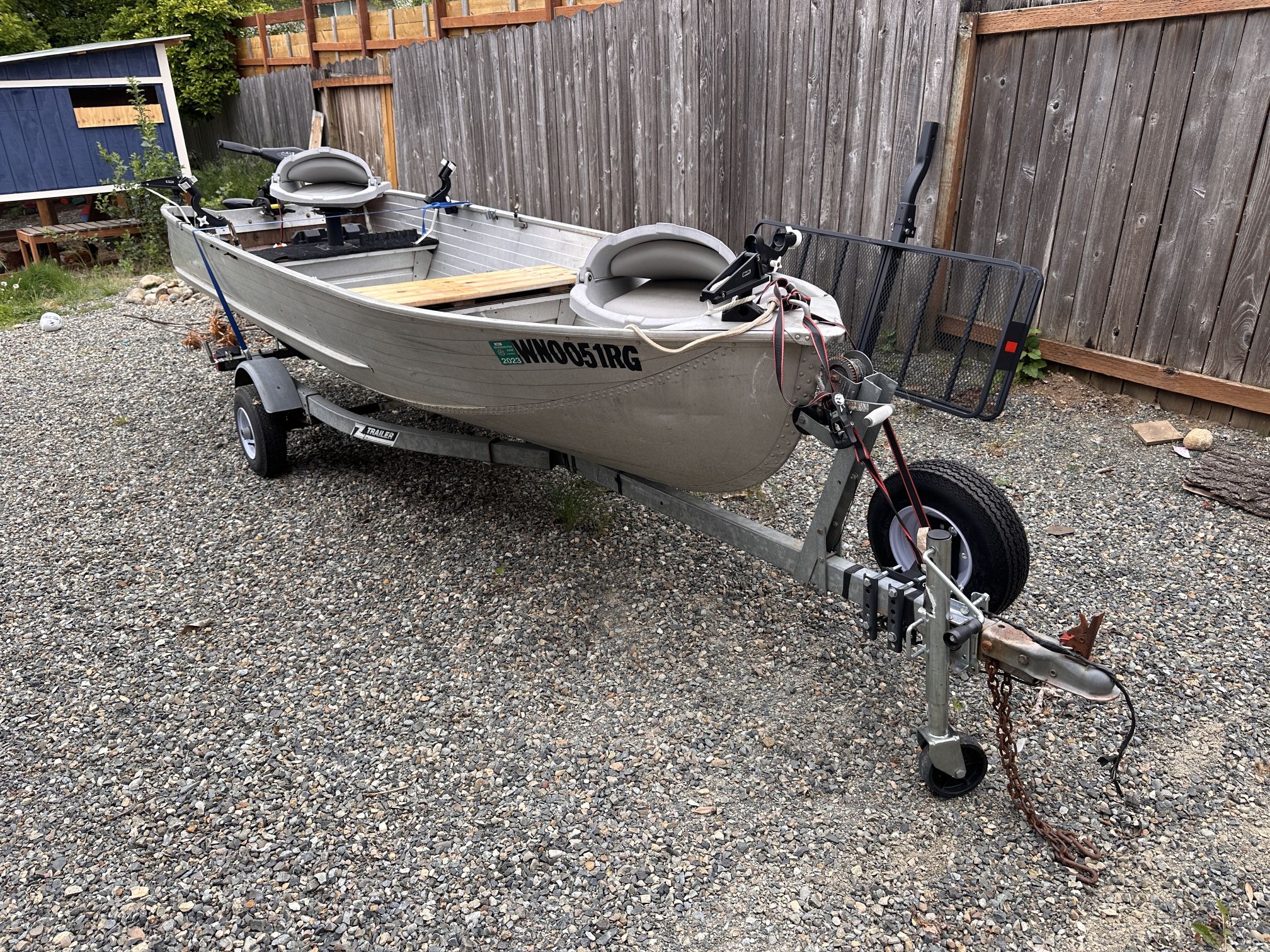 14’ Aluminum Fishing boat w/trailer