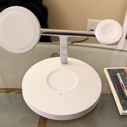 Belkin 3 in 1  Apple