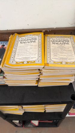 102 National Geographic magazines