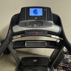 Treadmill 