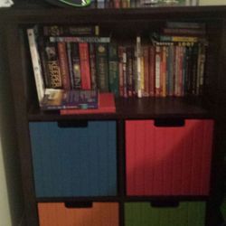 book shelf with 4 cubbies