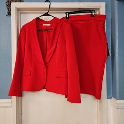 Red Long Sleeve Jacket and Pencil Skirt Suit Size Petite 12.