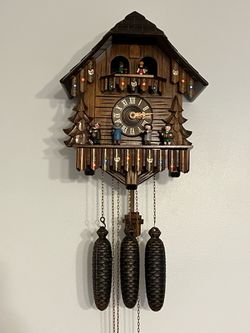 Cuendet Swiss Musical Black Forest Chalet Cuckoo Clock - Great Condition