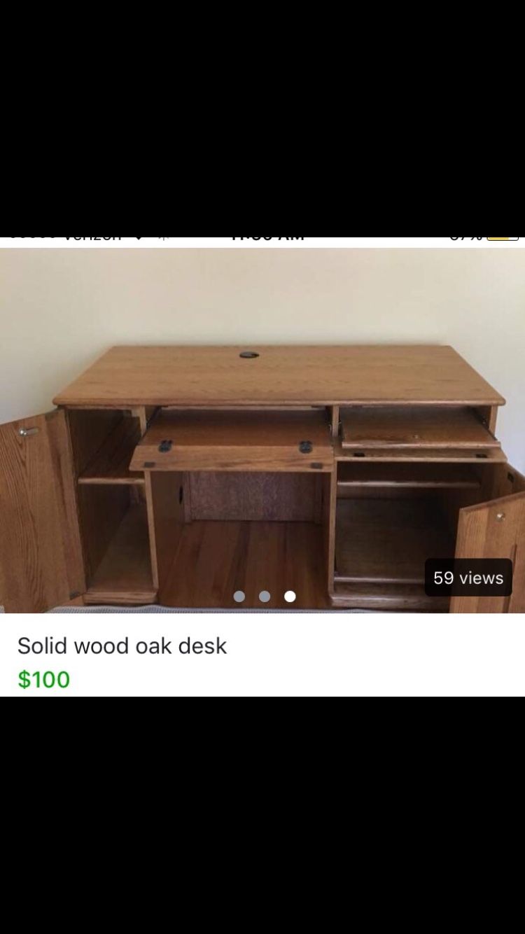 Oak desk: size 54 in long , 30 in Tall, 25 in wide