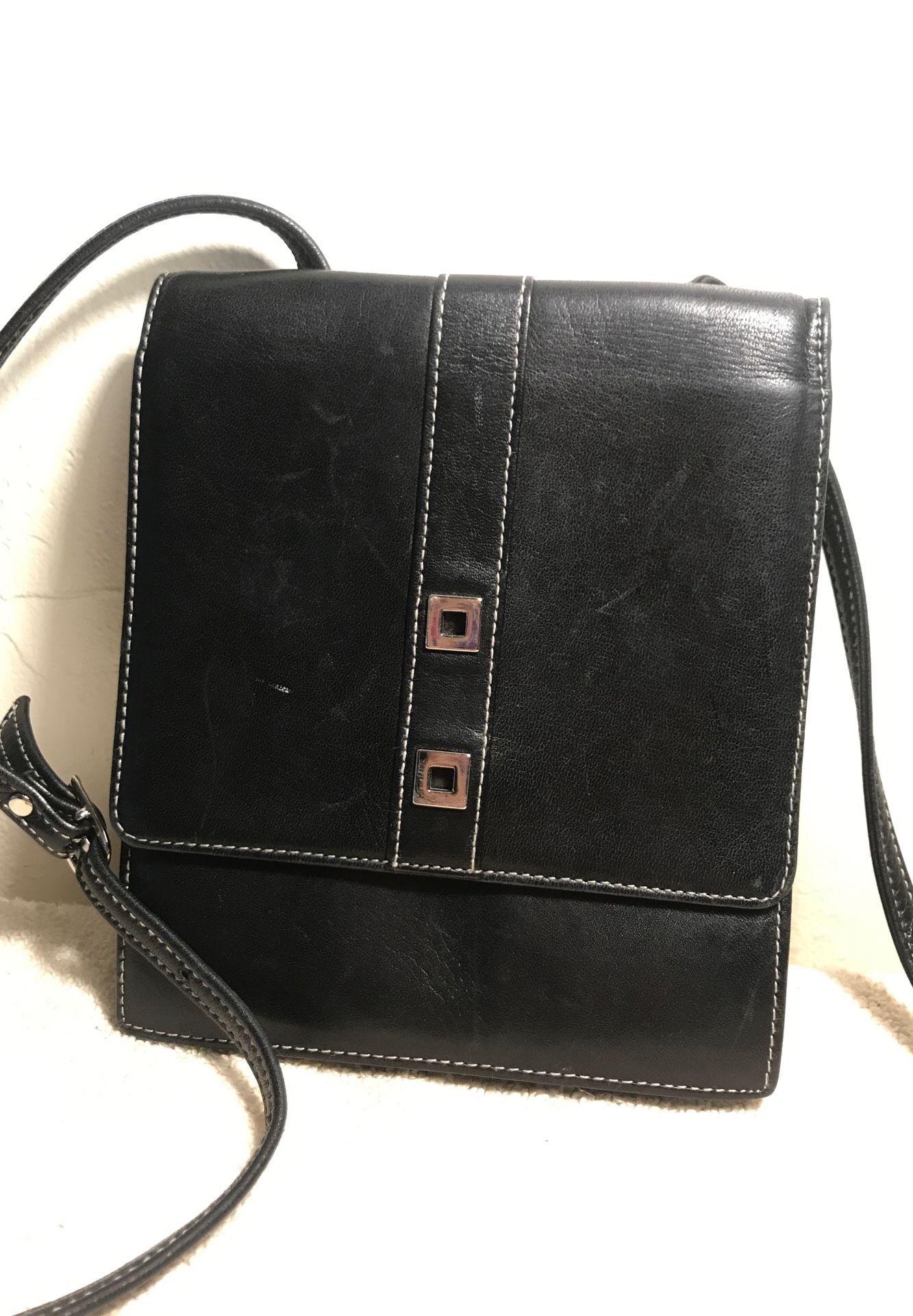 Perlina crossbody bag