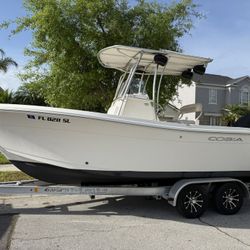 Boat  Cobia 2017 Center Console 22ft,  with Aluminum MagicTilt Boat Trailer 2021 