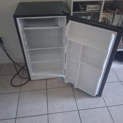 Fridge Like New