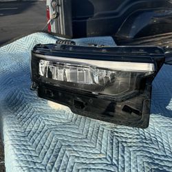2022 Jeep grand Wagoneer right headlight. Perfect condition.