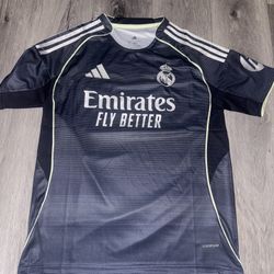 Real Madrid 25/26 Away Kit Size  S