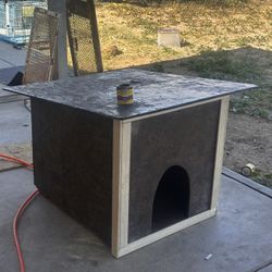 Medium Size Dog House 