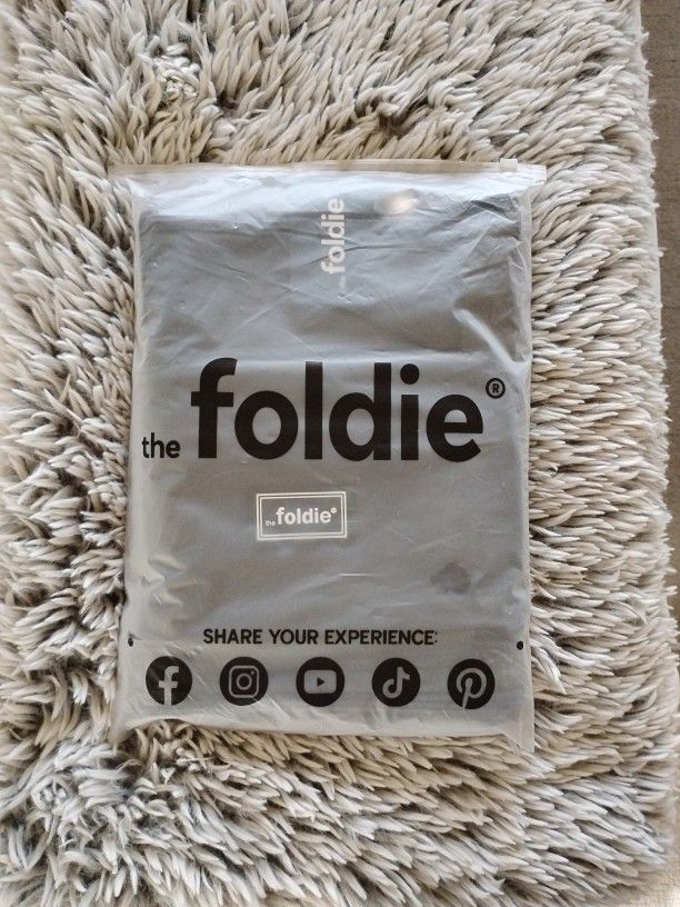 Foldie Luggage/Carry-on