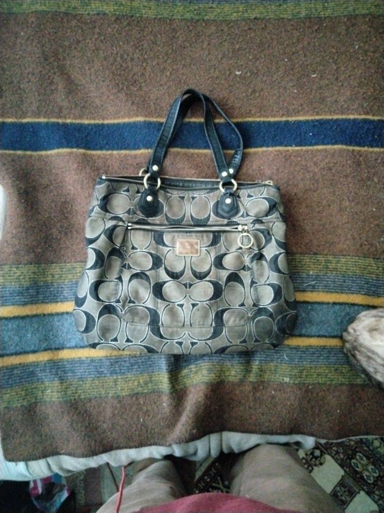 Louis Vuitton Bag for Sale in Portland, OR - OfferUp