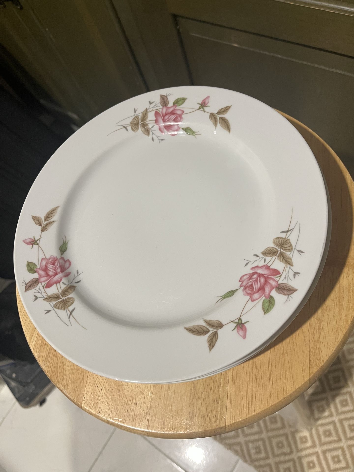 Vintage Floral China Dinner Plates & Bowls